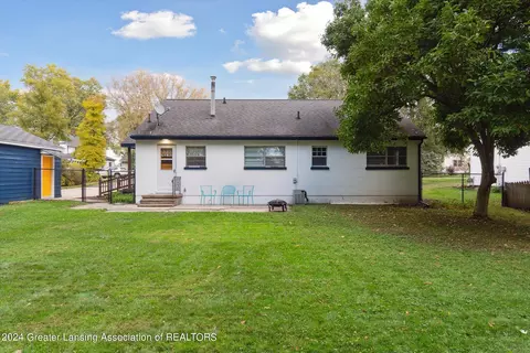 5873 Potter St, Haslett, MI 48840 photo 32