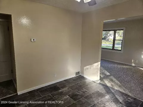 Living - 424 Chilson Ave, Lansing, MI 48906 photo 3 of 3