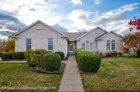 1793 Parakeet Ln, Holt, MI 48842