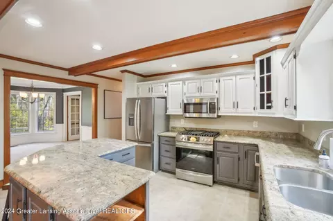 Kitchen - 178 Damon Rd, Haslett, MI 48840 photo 2 of 2