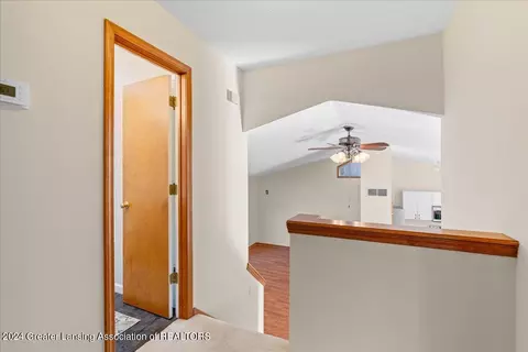 Entry Way - Undisclosed, Dewitt, MI 48820 photo 2 of 2