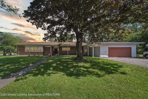 1218 Old Hickory Ln, East Lansing, MI 48823