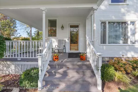 8647 Coleman Rd, Haslett, MI 48840 photo 3