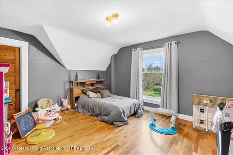8647 Coleman Rd, Haslett, MI 48840 photo 24