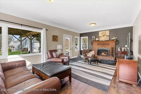 8647 Coleman Rd, Haslett, MI 48840 photo 15
