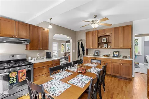 8647 Coleman Rd, Haslett, MI 48840 photo 14