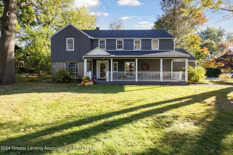 1623 Moores River Dr, Lansing, MI 48910