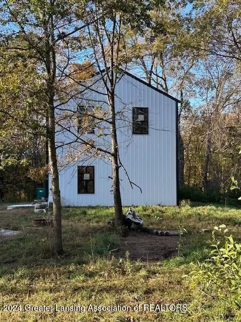 596 W Noah Dr, Hastings, MI 49058