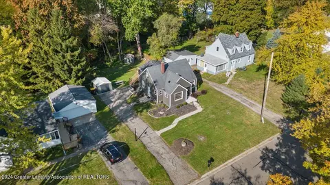 View/Area - 919 Maycroft Rd, Lansing, MI 48917 photo 4 of 9