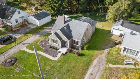 View/Area - 919 Maycroft Rd, Lansing, MI 48917 photo 1 of 9
