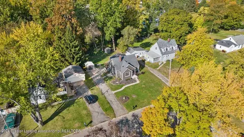 View/Area - 919 Maycroft Rd, Lansing, MI 48917 photo 2 of 9