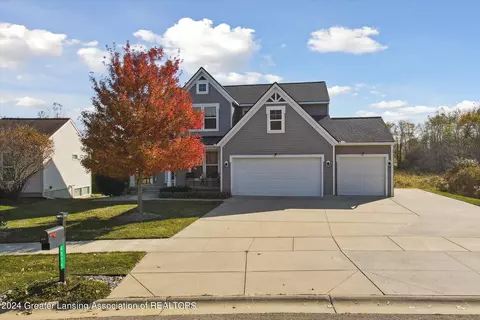 4575 Bison Dr, Holt, MI 48842 photo 3