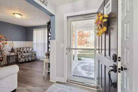 4575 Bison Dr, Holt, MI 48842 photo 8