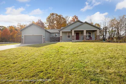 11831 Highland Ct, Dimondale, MI 48821