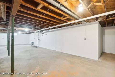 610 Crestview Dr, Corunna, MI 48817 photo 49