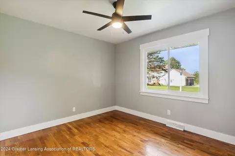 610 Crestview Dr, Corunna, MI 48817 photo 34
