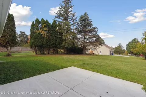 610 Crestview Dr, Corunna, MI 48817 photo 54