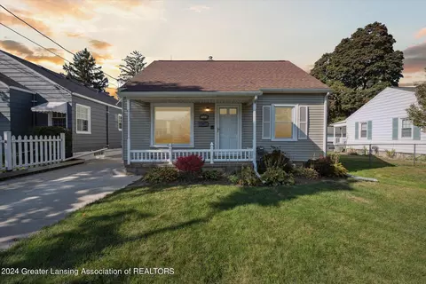 2108 Marion Ave, Lansing, MI 48910