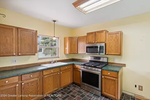 Kitchen - 508 E Main St, Owosso, MI 48867 photo 1 of 3