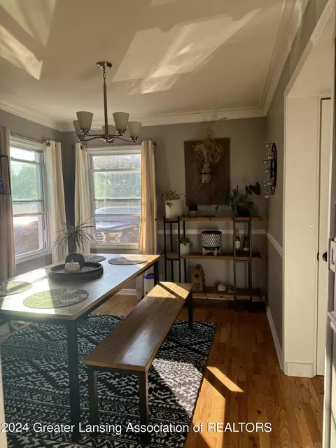 Dining - 710 Downer Ave, Lansing, MI 48912 photo 3 of 3