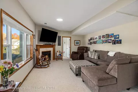 6067 Limestone Ln, Dimondale, MI 48821 photo 28