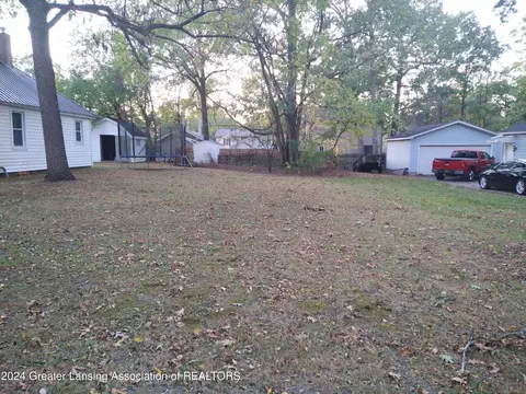 0 Martinus St, Haslett, MI 48840