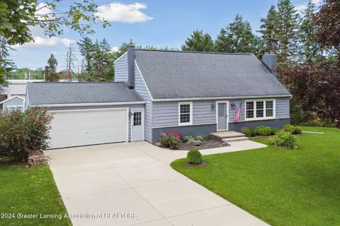 Exterior - 13121 Tucker Dr, Dewitt, MI 48820 photo 12 of 13