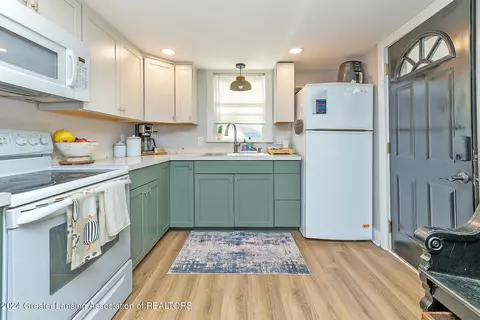 Kitchen - 231 Mechanic St, Mason, MI 48854 photo 1 of 1