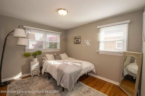 Bedroom - 3423 Cornelia Dr, Lansing, MI 48917 photo 2 of 2