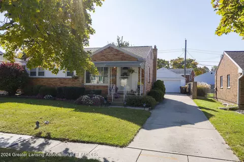 3423 Cornelia Dr, Lansing, MI 48917