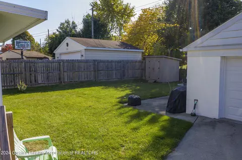 Exterior - 3423 Cornelia Dr, Lansing, MI 48917 photo 3 of 4