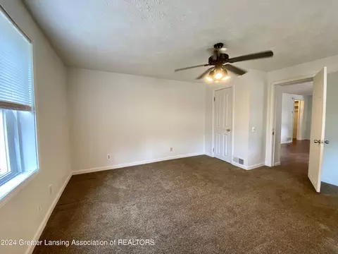 701 E Railroad St, Saint Johns, MI 48879 photo 16