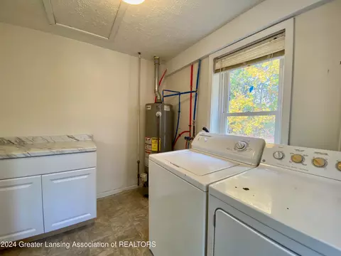 701 E Railroad St, Saint Johns, MI 48879 photo 13