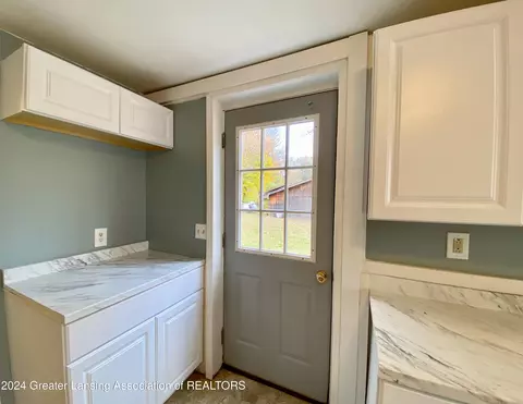 701 E Railroad St, Saint Johns, MI 48879 photo 10