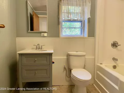 701 E Railroad St, Saint Johns, MI 48879 photo 22