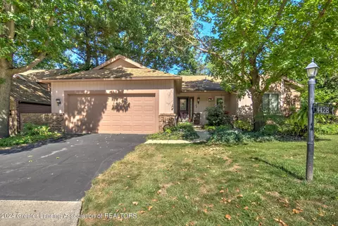 4428 Comanche Dr #30, Okemos, MI 48864