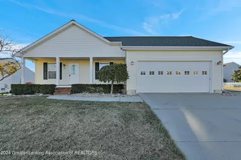 62 Lilac Ln, Mason, MI 48854