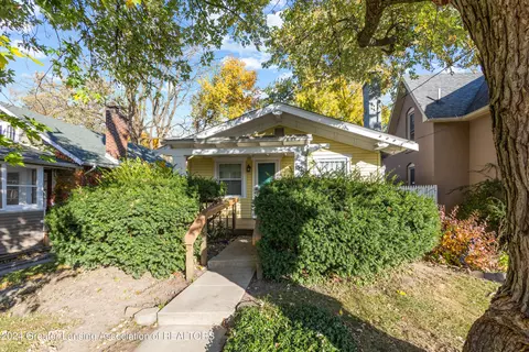 134 N Fairview Ave, Lansing, MI 48912
