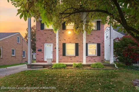 1120 Pershing Dr, Lansing, MI 48910