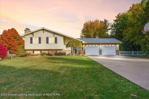 1409 Boichot Rd, Lansing, MI 48906