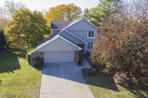 1016 Portman Pl, Lansing, MI 48917