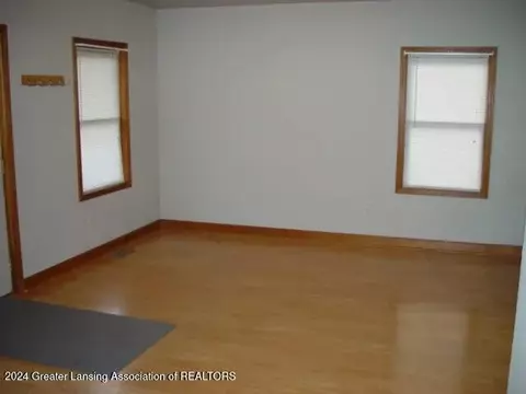 170 Walcott Ave, Jackson, MI 49203 photo 3