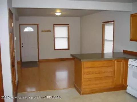 170 Walcott Ave, Jackson, MI 49203 photo 9