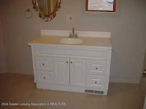 170 Walcott Ave, Jackson, MI 49203 photo 16