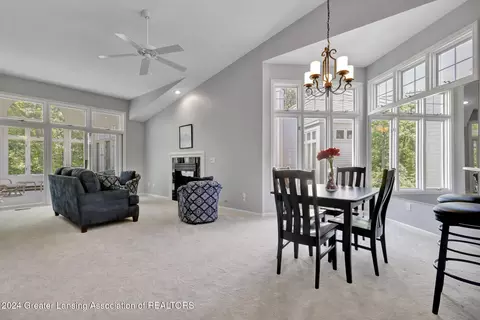 Dining - 6911 Springtree, Lansing, MI 48917 photo 2 of 6