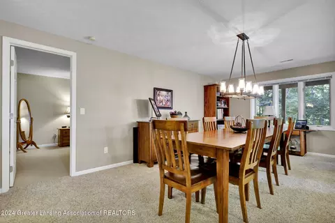 Dining - 6911 Springtree, Lansing, MI 48917 photo 5 of 6