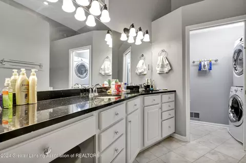Bath - 6911 Springtree, Lansing, MI 48917 photo 1 of 3