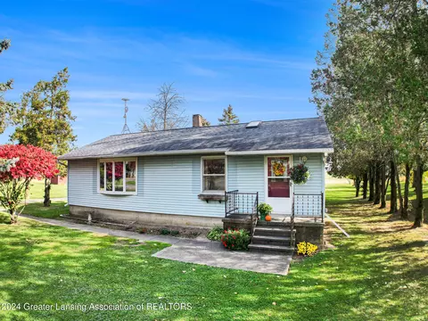 214 N Maple St, Bannister, MI 48807