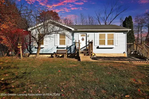 1933 Hawley Rd, Leslie, MI 49251