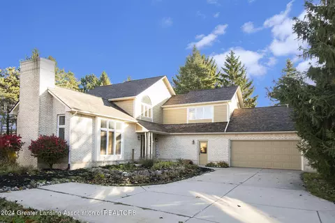 13210 Starwood Ln, Dewitt, MI 48820